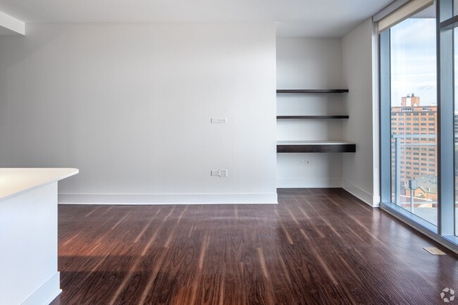 Photo - 1443 N Halsted St