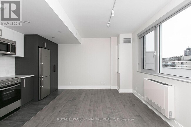 Photo - 11 Walmer Rd Unit 604