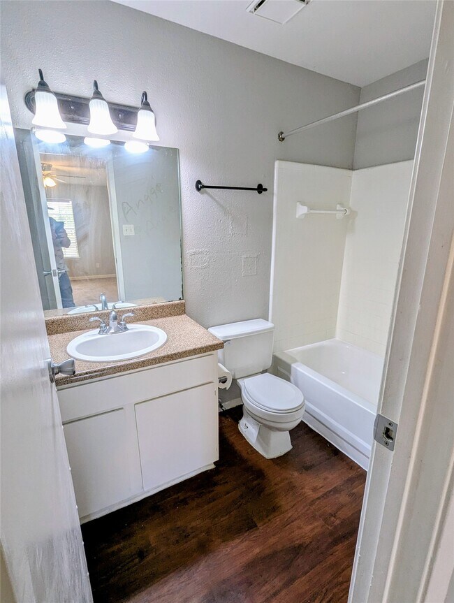 Photo - 7661 Fallbrook Dr Unit 7661