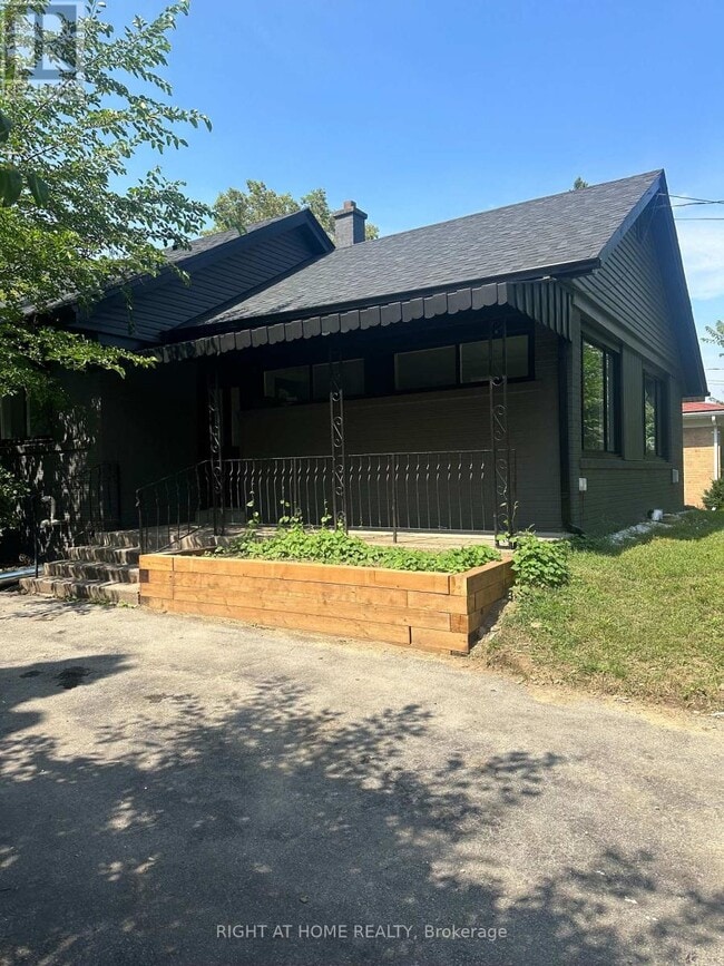 Photo - 1789 Christopher Rd