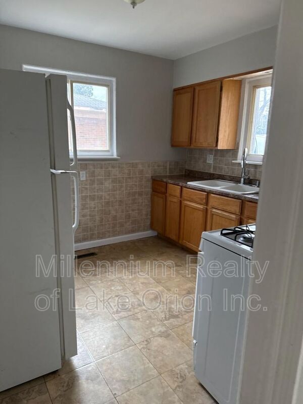 Photo - 13001 Albany St