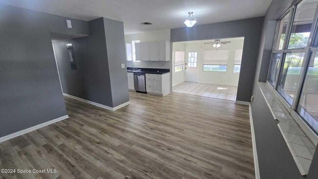 Photo - 2903 Rollins St