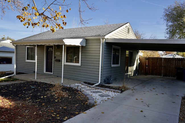 Building Photo - 1850 S Knox Ct Rental