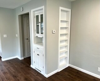 built in shelf and cabinet - 926 W Grove St