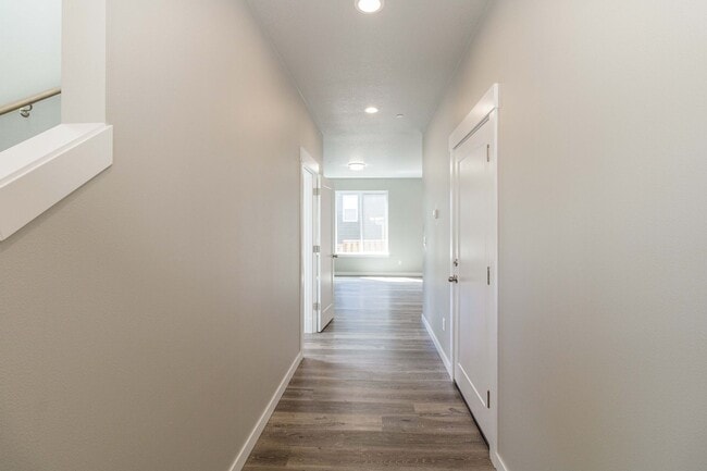 Photo - Move In Ready 3 Bedroom 2.5 Bathroom with ...