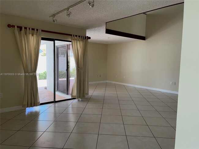 Photo - 1301 SW 124th Ct