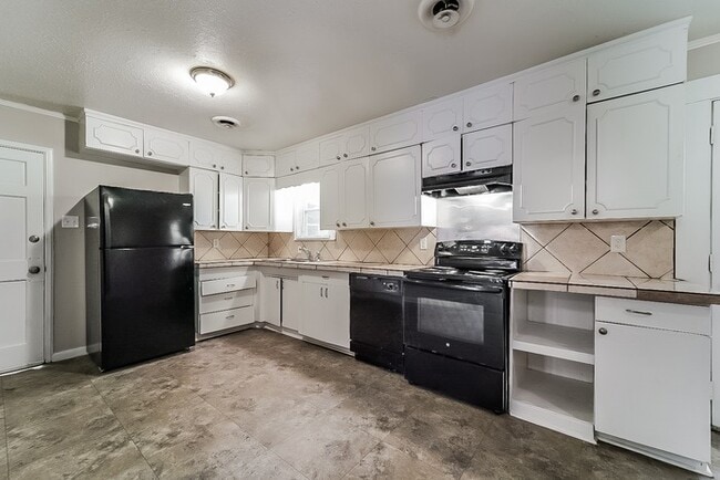 Photo - 234 Valley Vista Dr