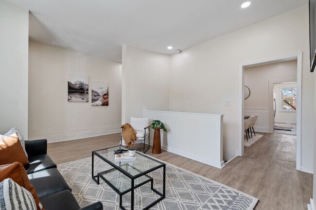 Photo - 3423 Denny St Unidad Apt #1