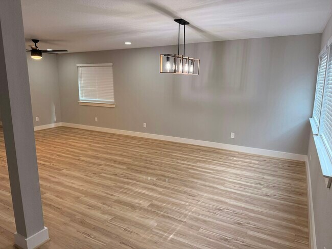 Photo - 10651 Cobblecreek Way