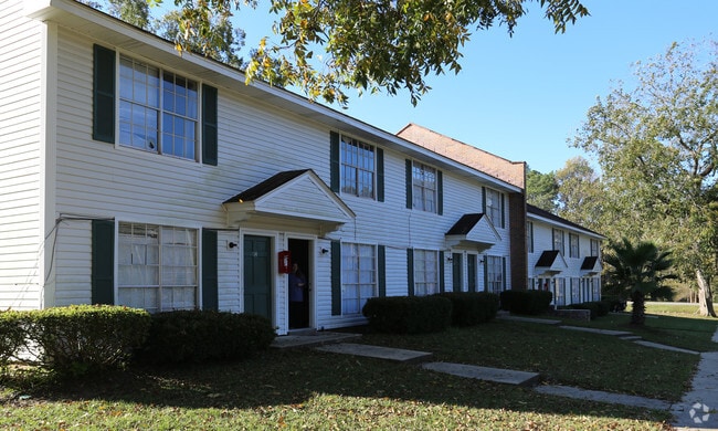 Arbor Green Apartments
