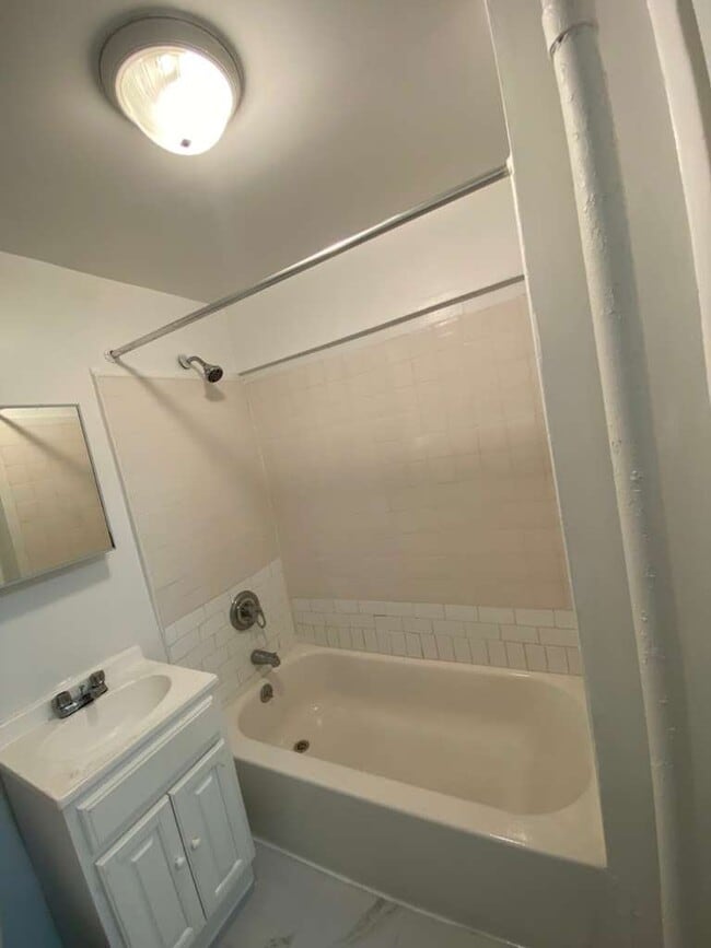 117 Ludlow St Unit 2W