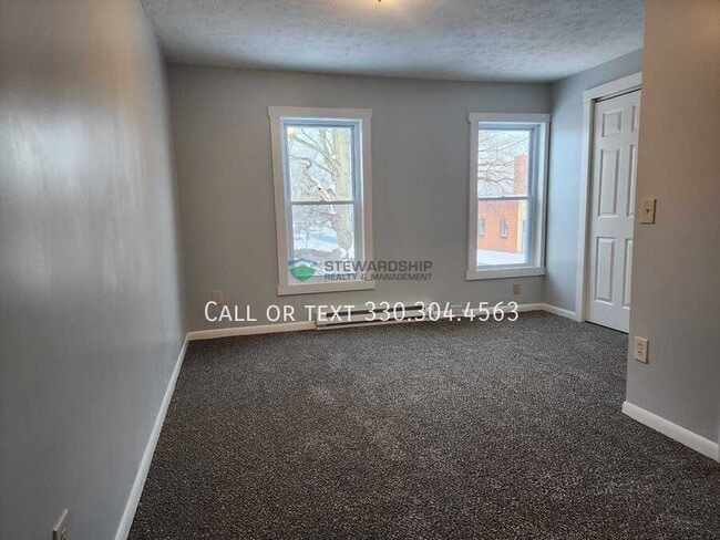 Photo - 406 1st St SE