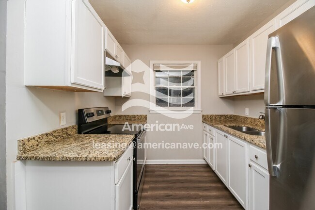 Photo - 10235 Waterford Rd NE