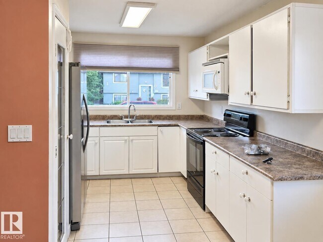 14411-14431 31 St NW