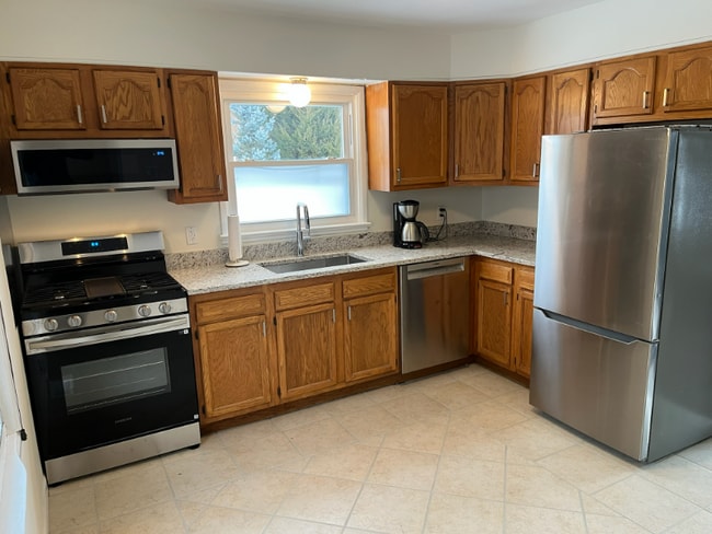 Photo - 6602 Michigan Rd