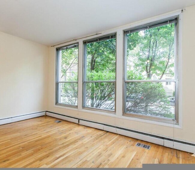 Building Photo - 1 bedroom in Chicago IL 60610 Unit 4C Rental