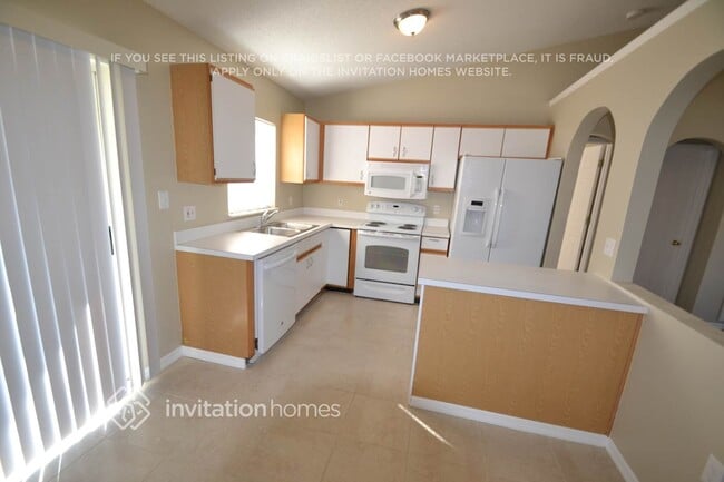 Photo - 3074 Mapleshade St