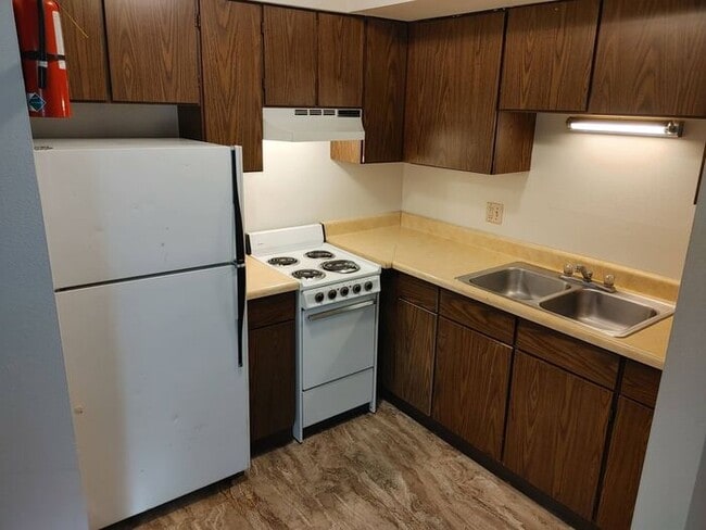 Photo - $925 | 1 Bedroom, 1 Bathroom Apartment | No Pets | Available for Immediate Move In!**