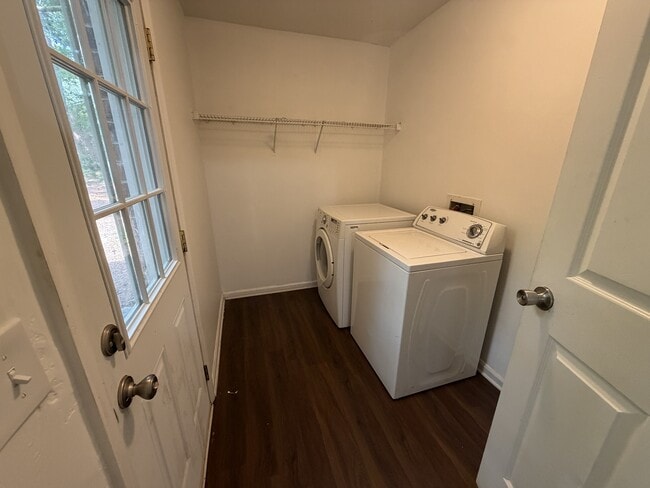 Photo - 112 Kimeran Ln