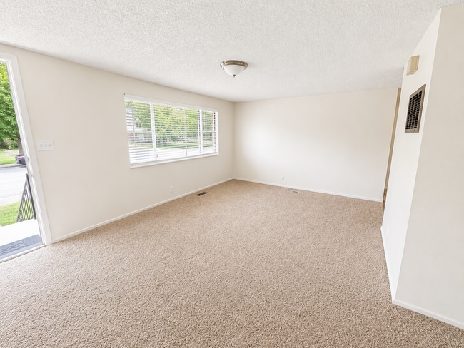 Photo - CREC 4 Plex Unit CREC 1435