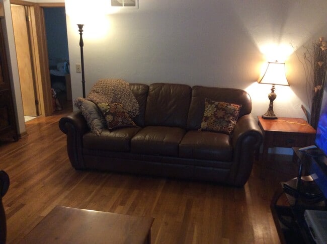 Photo - 3476 Woods Ave Unit 3476