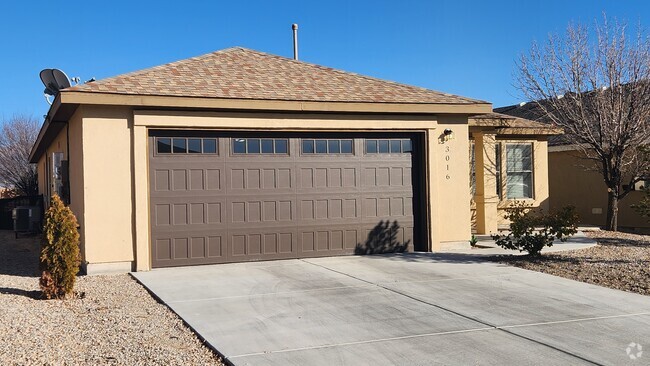 Building Photo - 3016 Walsh Loop SE Rental