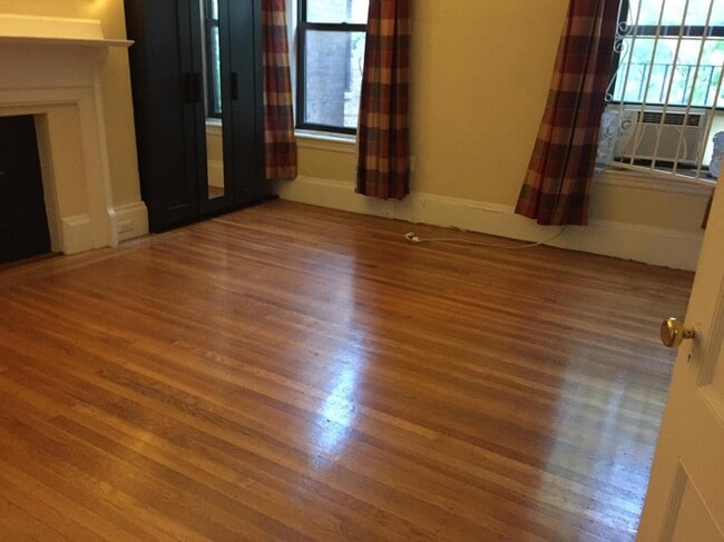 Photo - 400 Marlborough St Unidad 3B