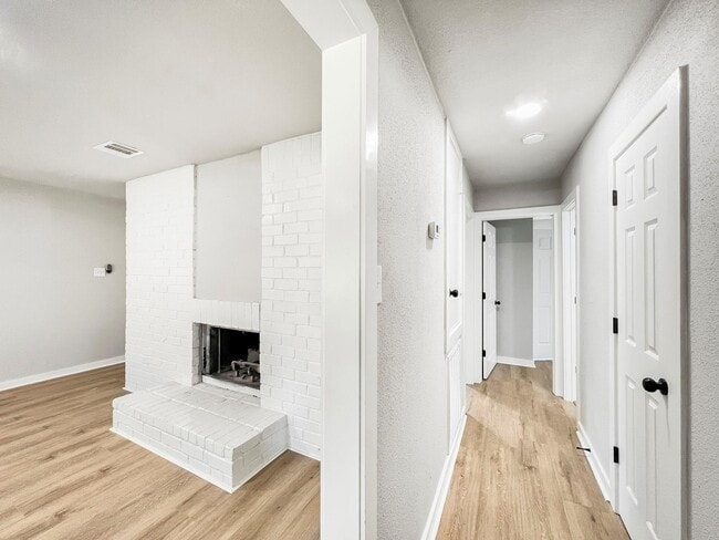 Photo - 4926 Adonis Dr