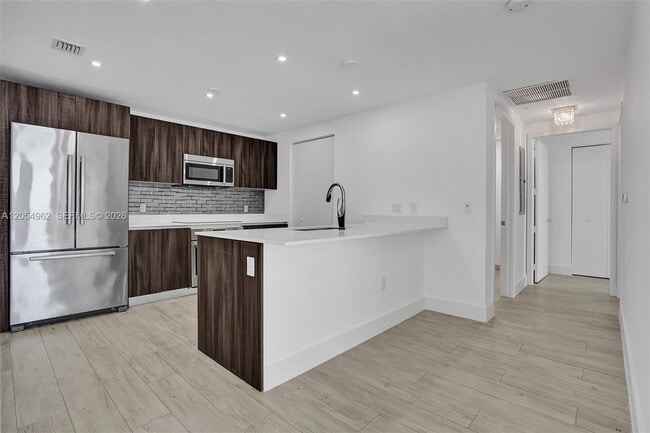 Photo - 488 NE 18th St Unit 4510