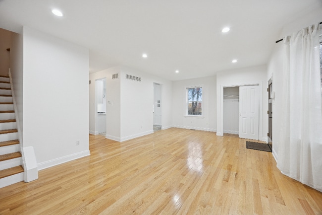 Photo - 7518 Lawn St