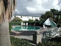 Piscina - Orange Tree Apartments