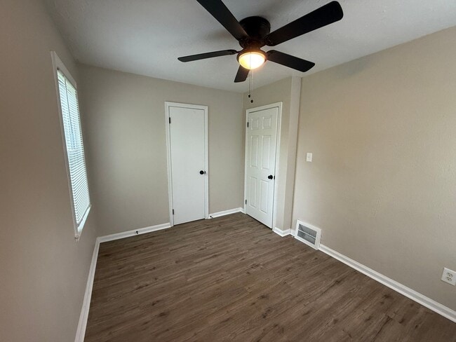 Photo - 14118 Evergreen Rd Unit 14118 Evergreen - Lower