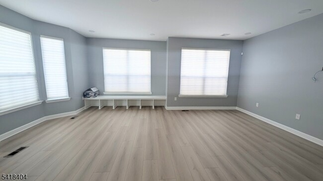 Photo - 3 Caroline Foster Ct