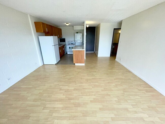 Photo - Spacious 1 bed, 1 bath, 1 parking Condo with a huge-covered lanai located in Wahiawa!