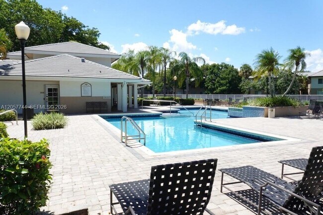 Photo - 9777 Westview Dr Unit 1121