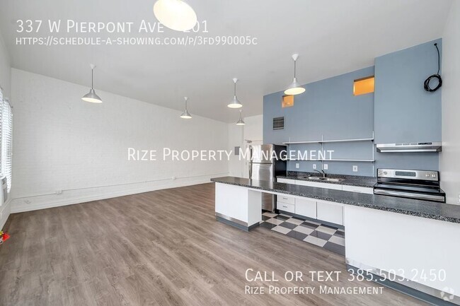 Building Photo - Where stunning city views equal the stella... Unit 201 Rental