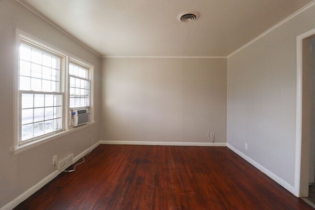 Photo - Beautifully Redone 3 Bedroom House! Available for Immediate Move in!