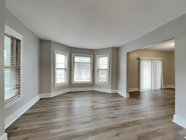 Photo - 2526 13th Ave E