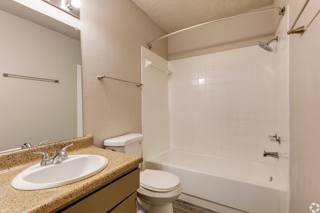 Photo - 5307 E 47th Pl Unidad Studio Model 6-H