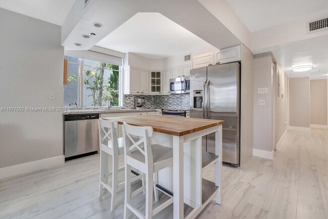 Photo - 1532 Drexel Ave Condo Unit # 202