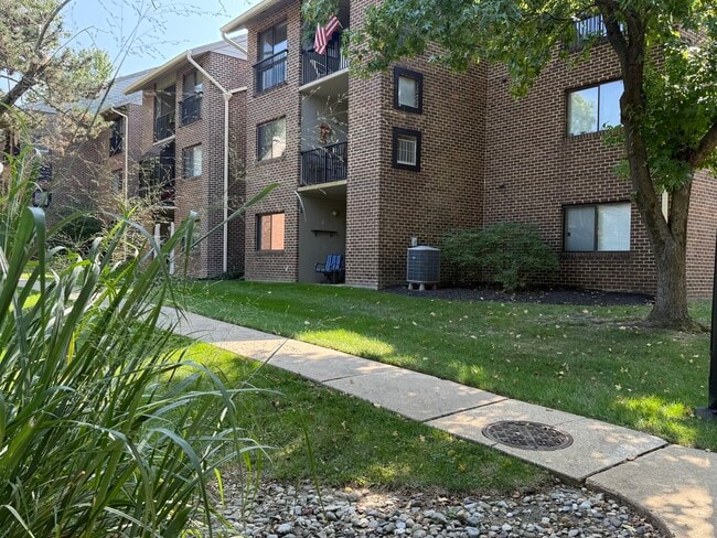 Exterior - 1231 Gemini Dr Unit B