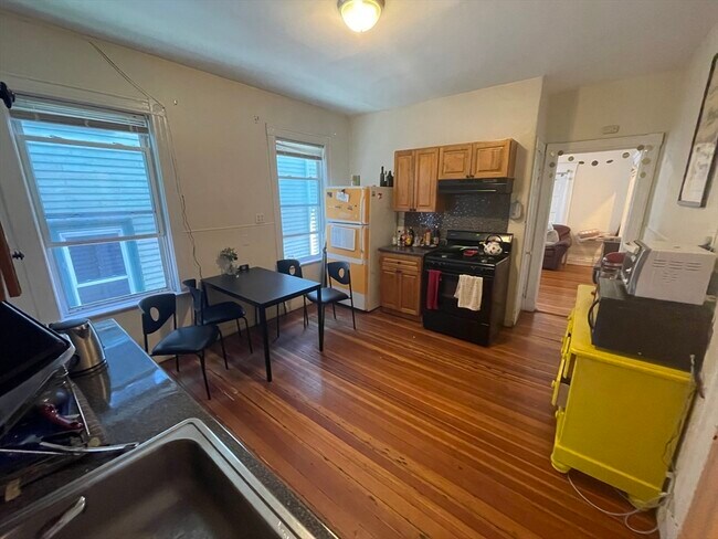 Photo - 65 Hillside St Unit 2