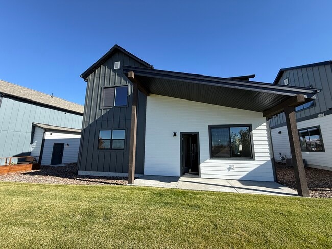 Photo - 82 Horseshoe Lp