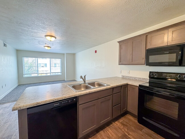Photo - 531 S 850 E