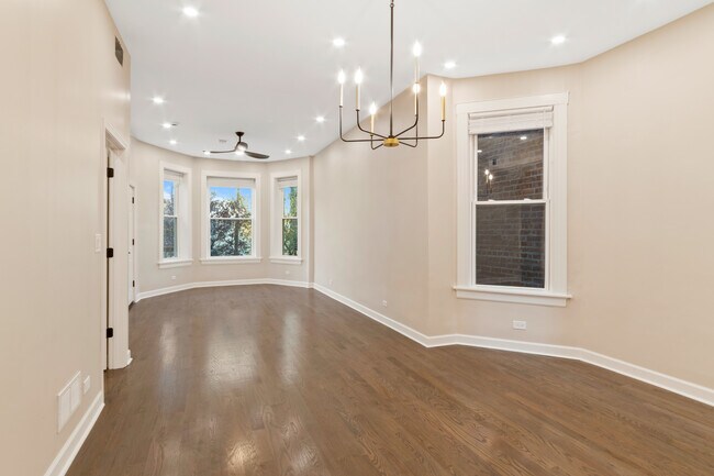 Photo - 2653 W Hirsch St Unit 1