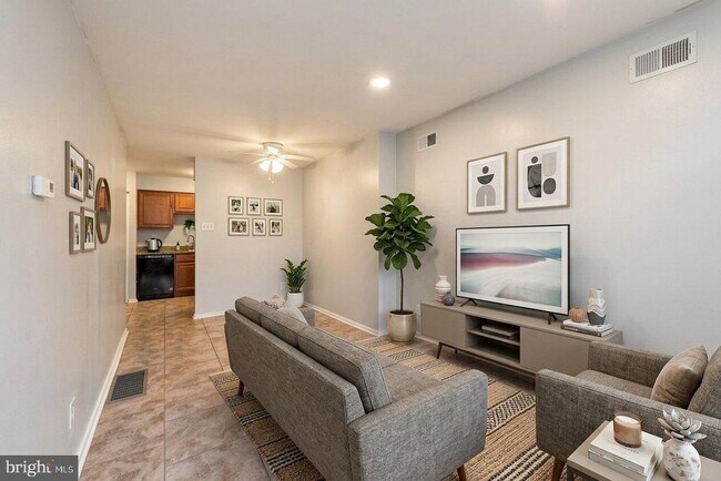 2009 N 15th St Unit 1