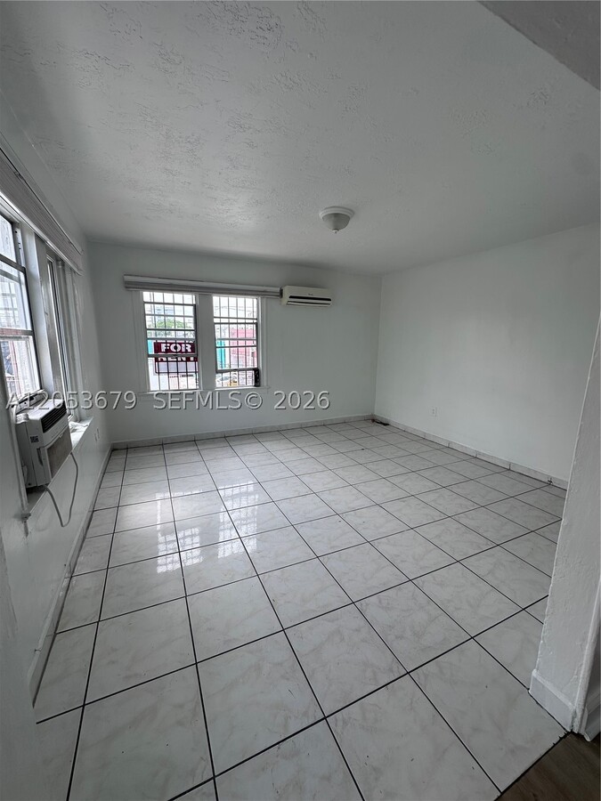 Photo - 1780 NW 21st St Unit 2