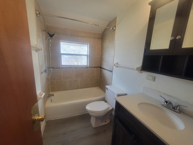 Photo - 1262 Zettler Rd