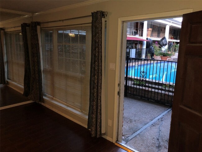 Photo - 2507 Montrose Blvd Unit 5