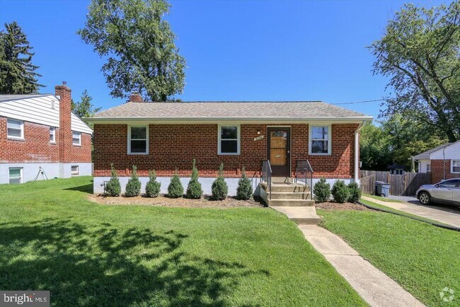 Building Photo - 4703 Coachway Dr Rental